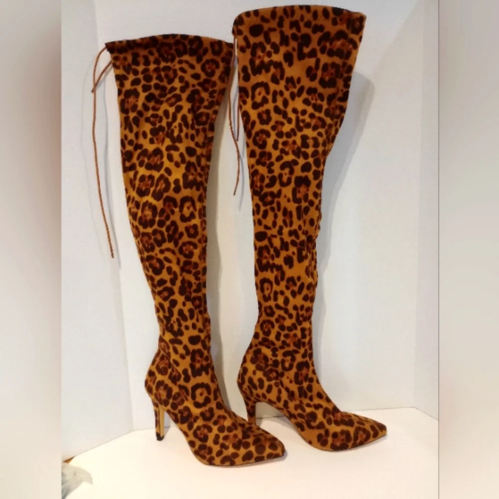 LEOPARD PRINT THIGH HIGH PULL ON BOOTS Sz. 37 EU / 6.5 or 7 US‎
